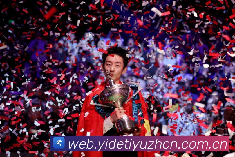 短道速滑世界冠军李佳军分享拼搏汗水背后的光芒与坚持故事成长观察:最新赛事动态与深度分析 短道速滑世界冠军李佳军分享拼搏汗水背后的光芒与坚持故事成长观察:最新赛事动态与深度分析